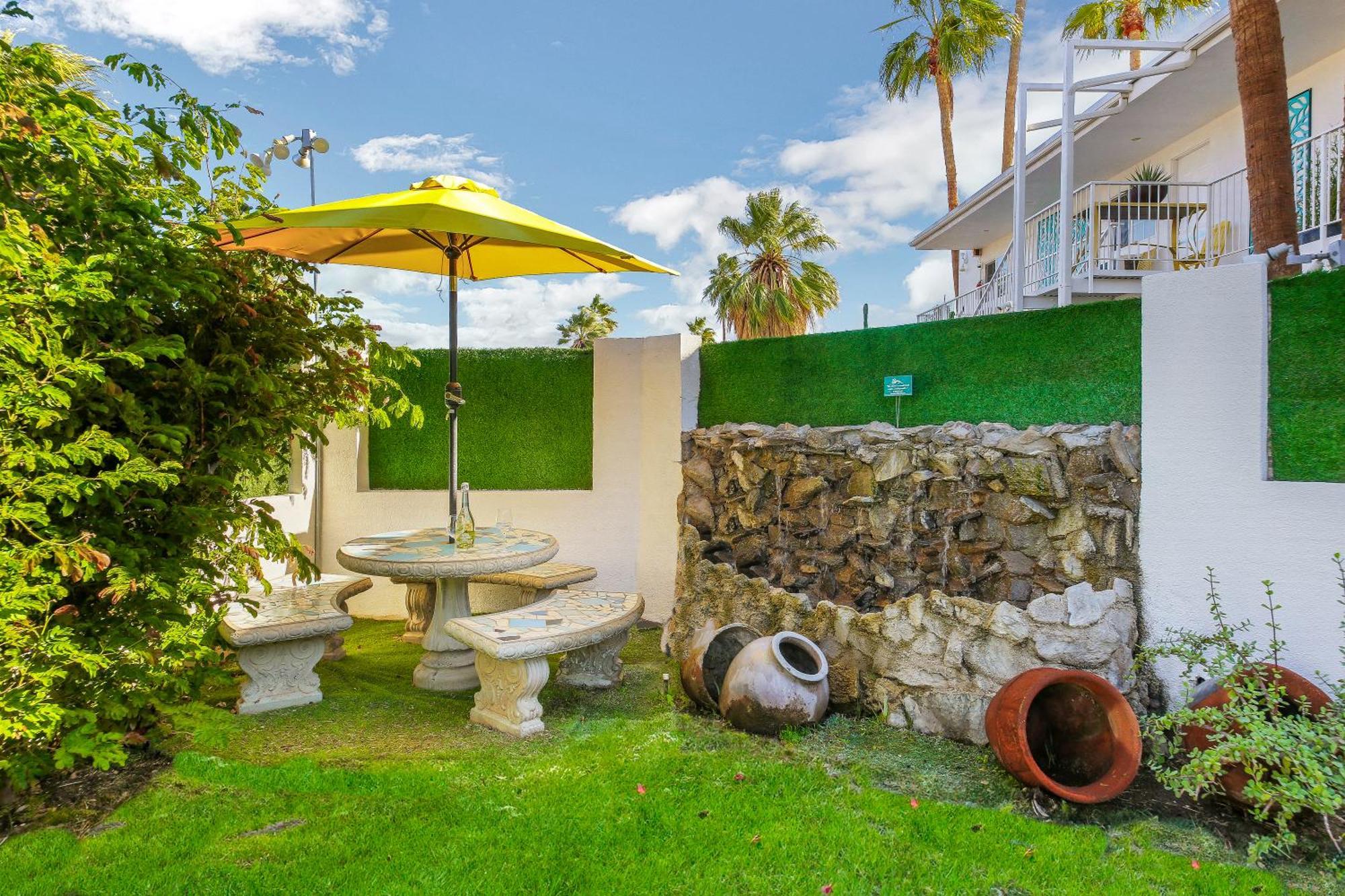 Inn At Palm Springs Exterior foto